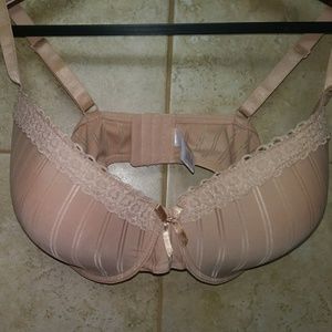 Pink striped bra size 40DD